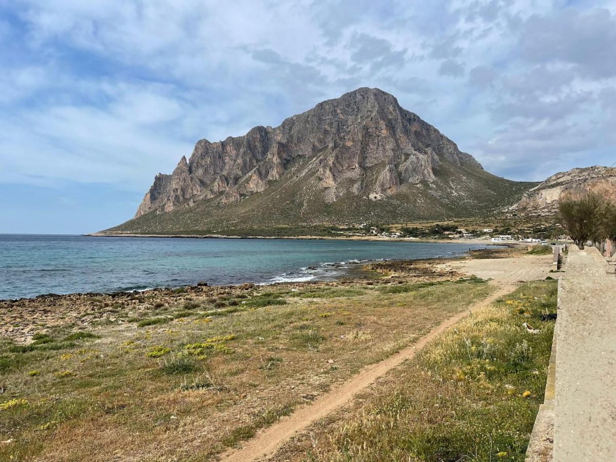 לינה וארוחת בוקר קוסטונאצ'י Raggi Di Sole מראה חיצוני תמונה